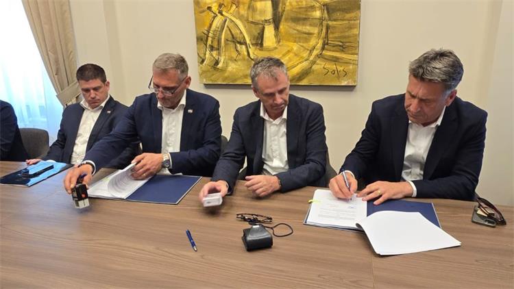 Slika /slike/foto 5_25/foto PPVRH-CRES 27-5_25/nsl PPVRH-CRES 27-5_25.JPG